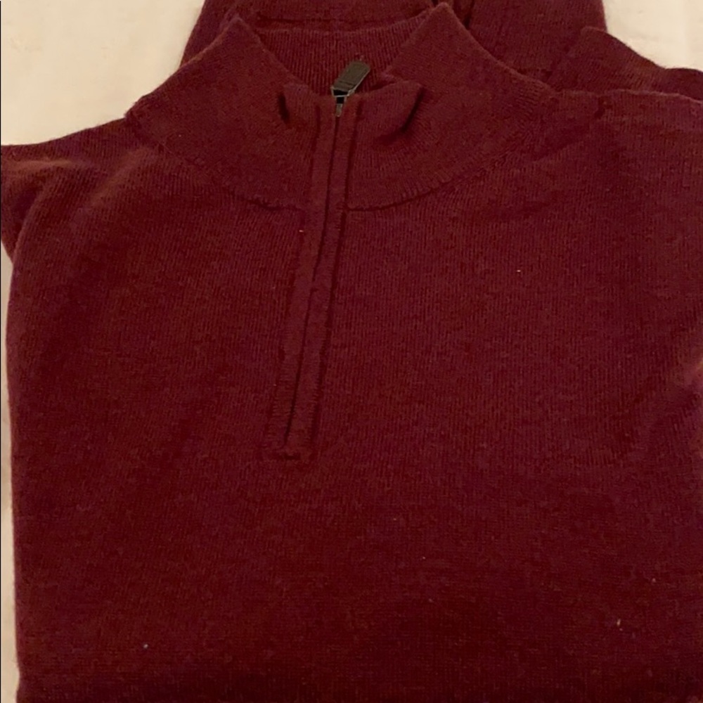 Merino wool traveler 1/4 zip sweater burgundy